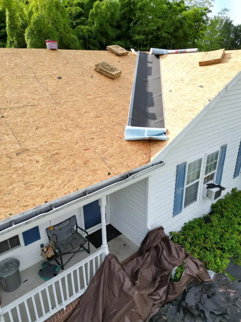 Roof replacement on Fawn Ct in Angier, NC, photo 4 of 8