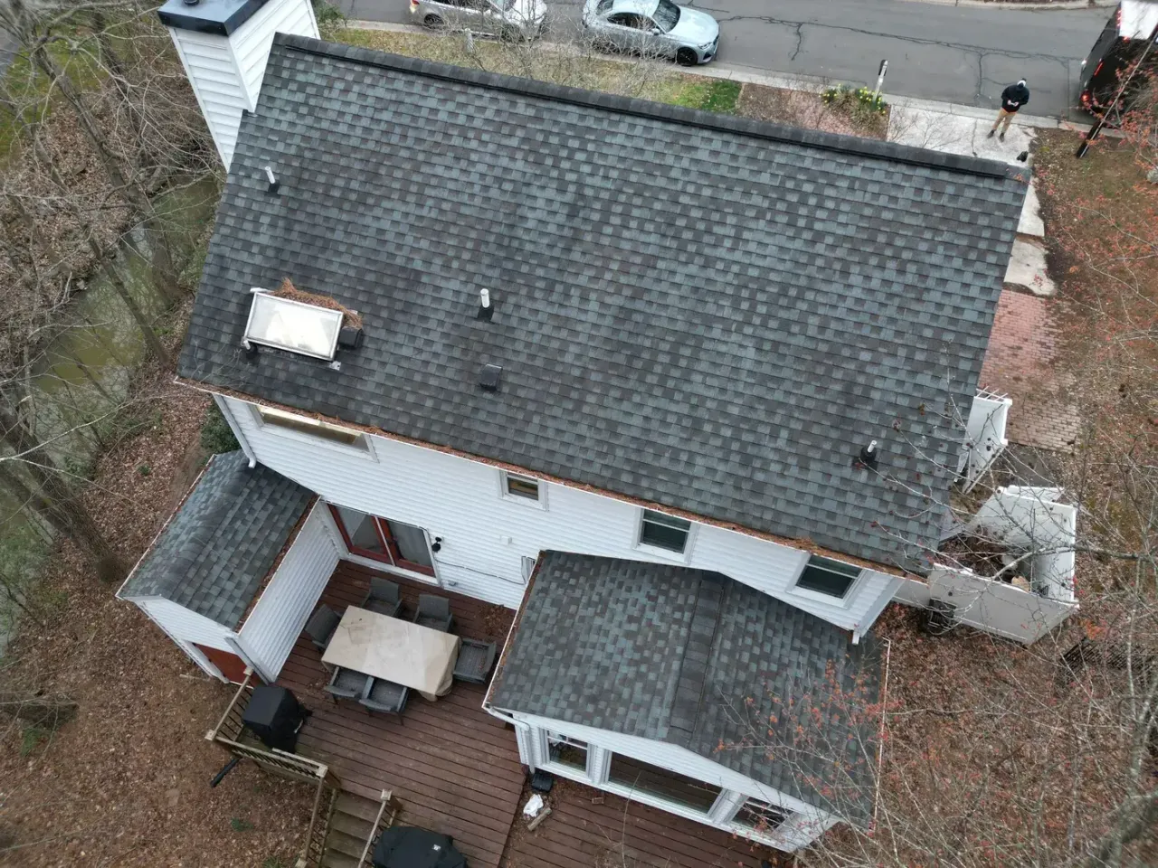 Roof on Lakeshore Dr in Durham, NC before the roof replacement
