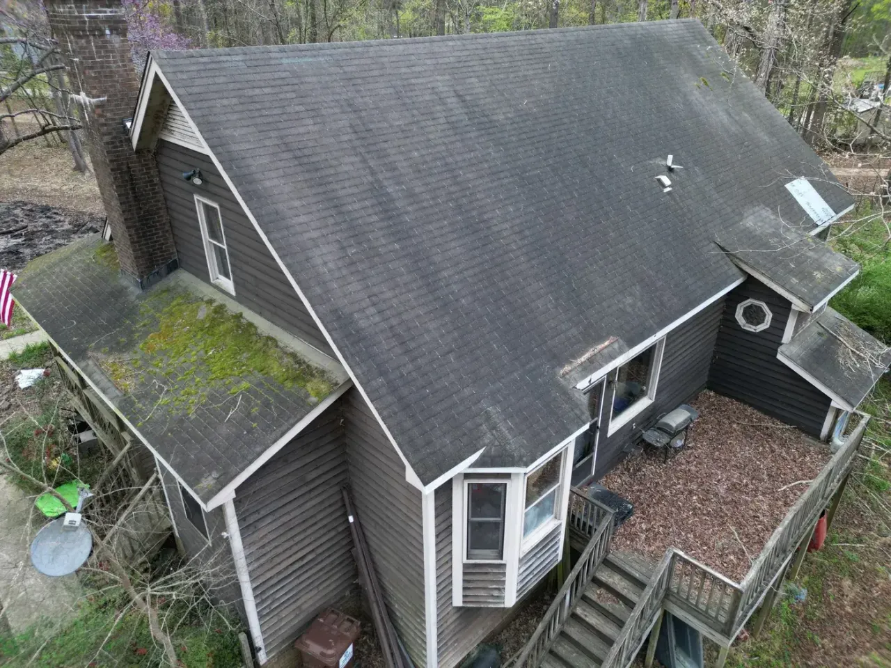 Roof on Loblolly Cir in Clayton, NC before the roof replacement