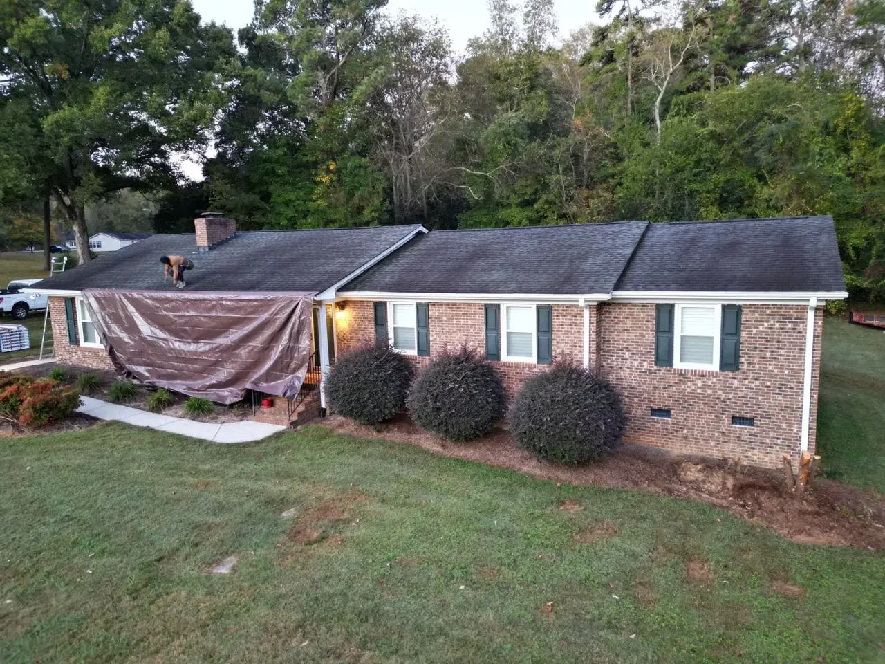 Roof on Middleton Rd in Garner, NC before the roof replacement