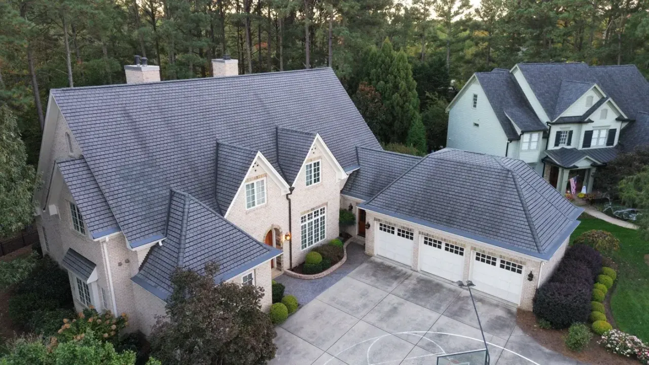 Roof on Mildenhall Ct in Raleigh, NC before the roof replacement