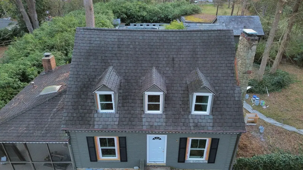 Roof on Roosevelt Dr in Chapel Hill, NC before the roof replacement